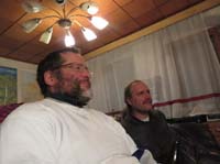 3-99-Sonntag-abend-beim-Bilderanschauen